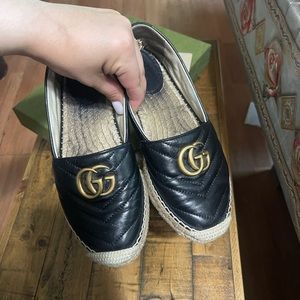 Gucci leather espadrilles with double G